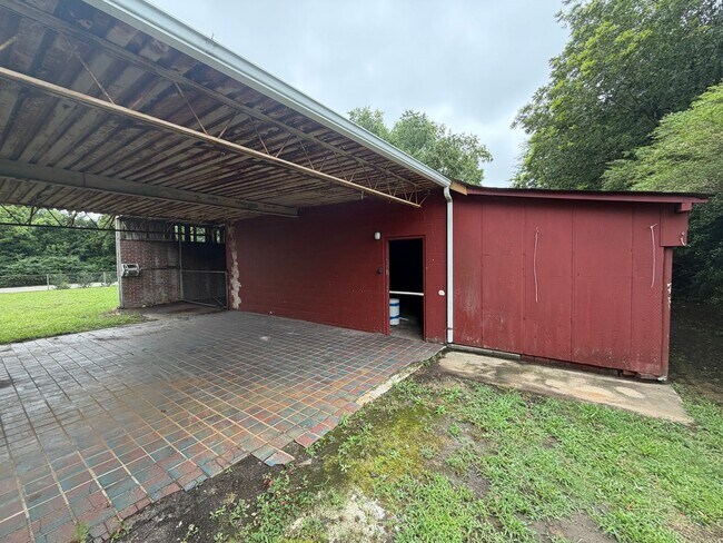Building Photo - 1221 Burlington Rd