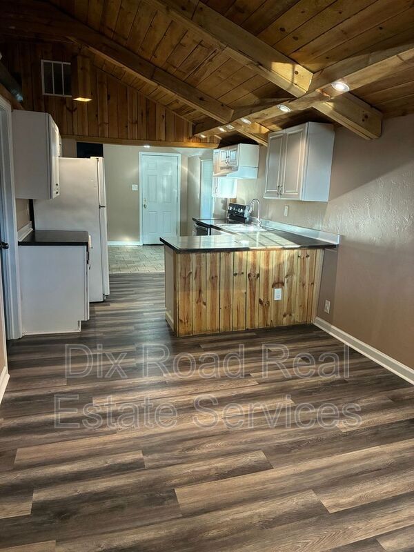 Building Photo - 2121 Culver Ave