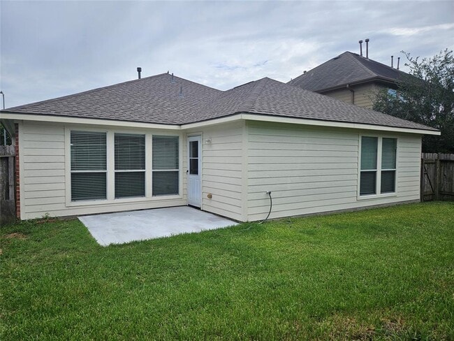 Building Photo - 9610 Sunflower Bluff Ln