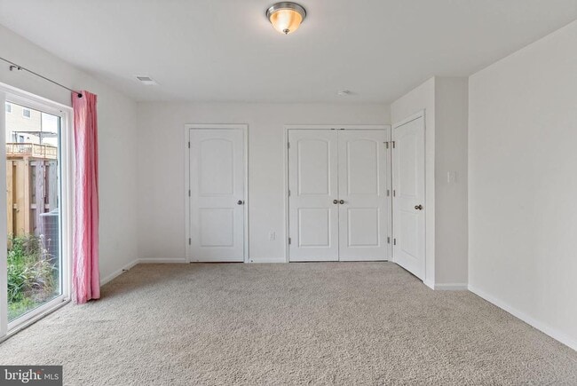 Building Photo - 162 Magellan Dr