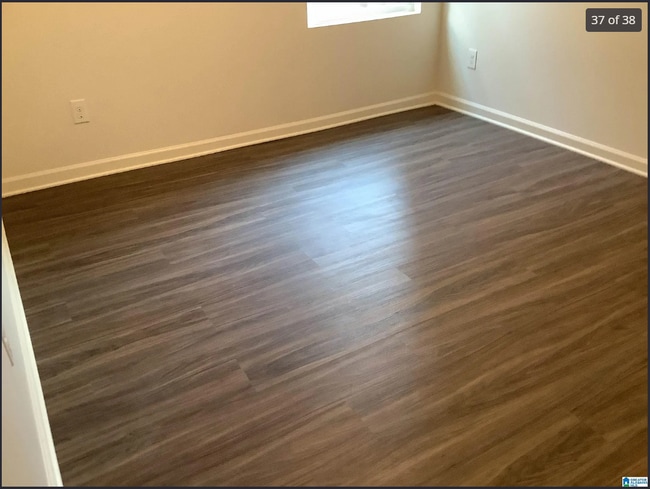 Building Photo - 516 Reading Ln