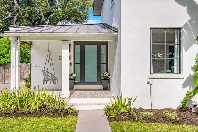 Building Photo - 1951 SW 23rd St