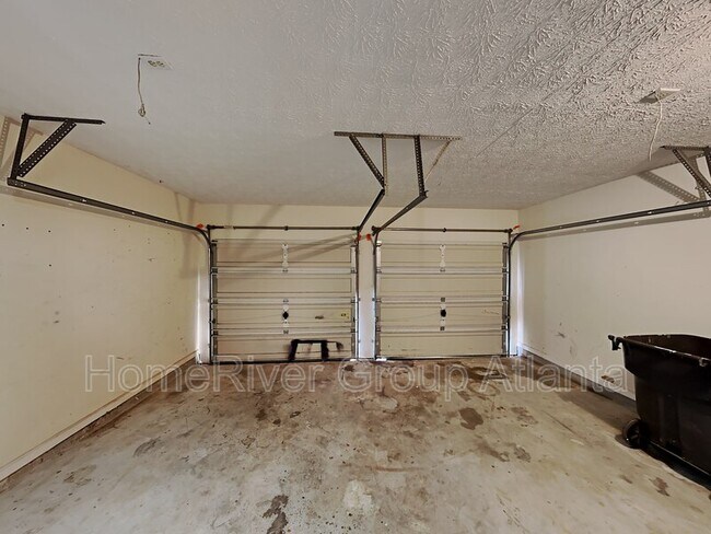 Building Photo - 322 Berkley Dr