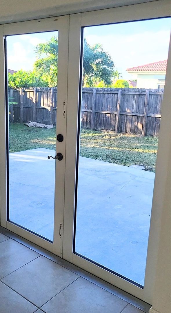 Building Photo - Single-story, 3/2.5 corner lot located near multiple FL Turnpike exits