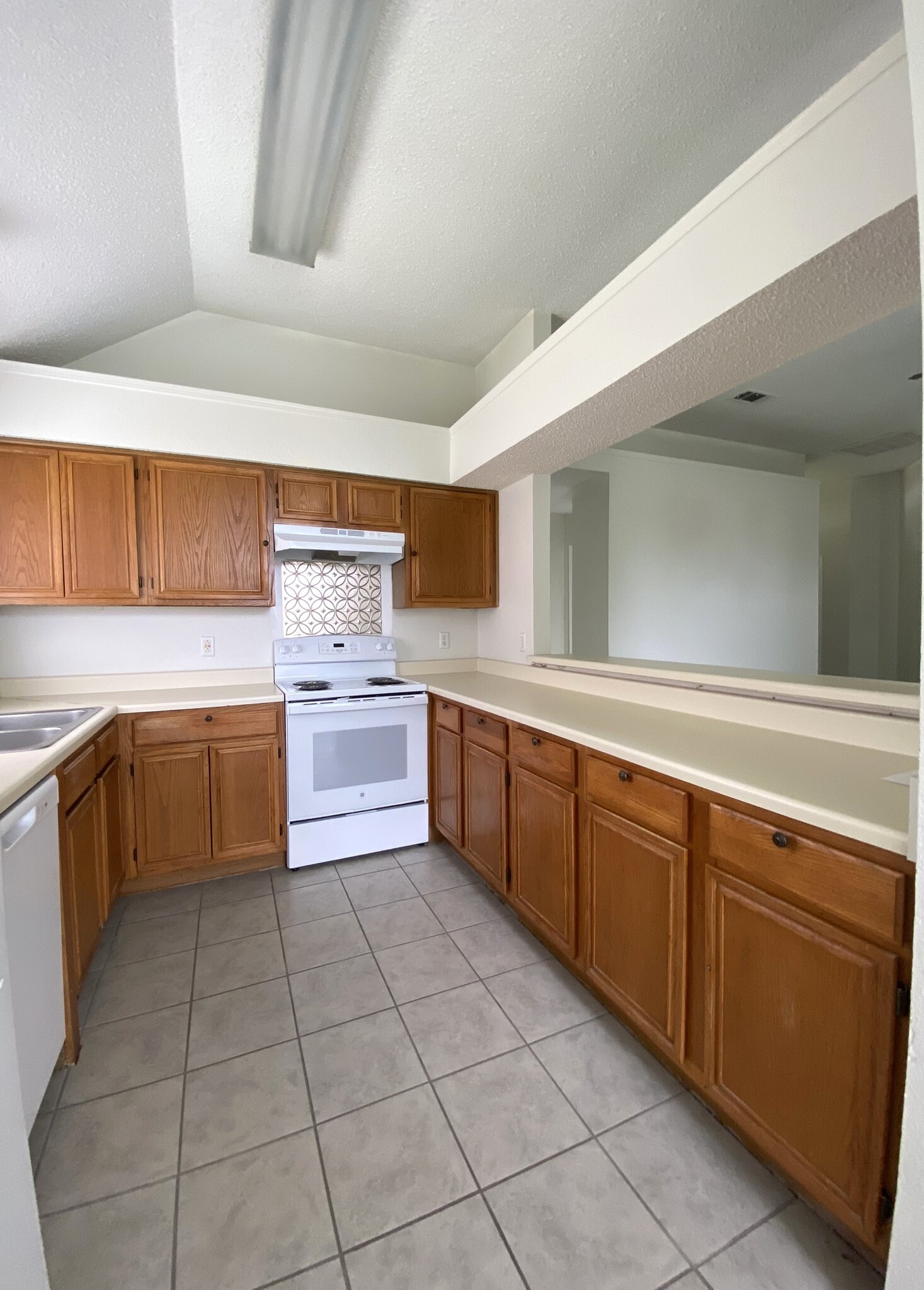 Building Photo - 2707 Starling Dr