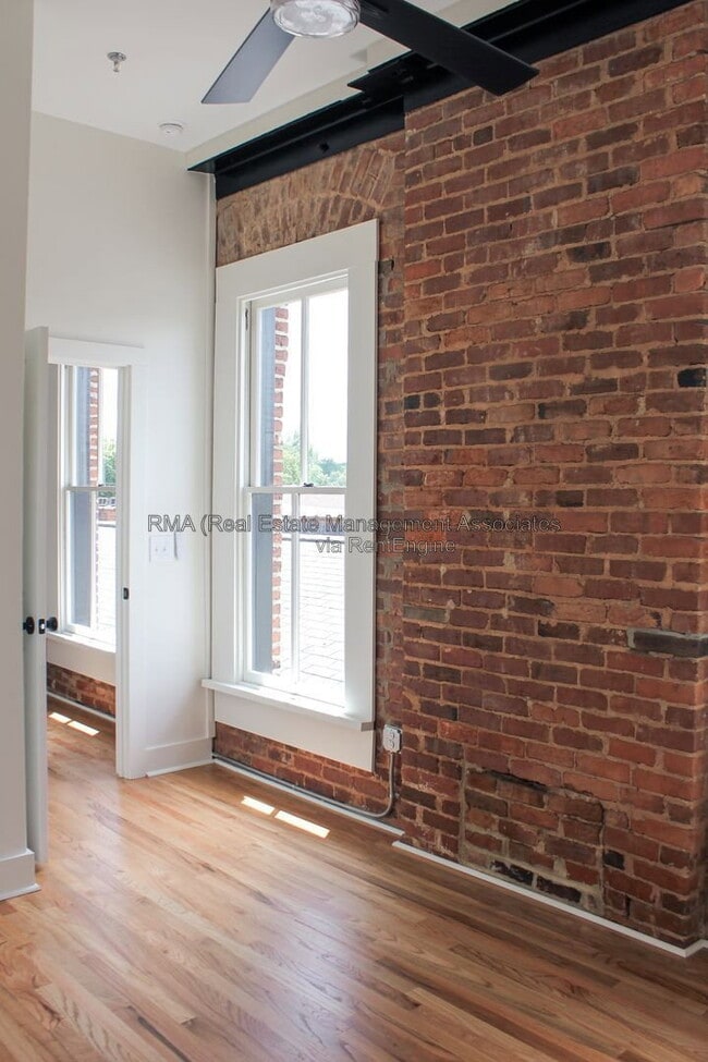 Building Photo - 6 Zebulon Street