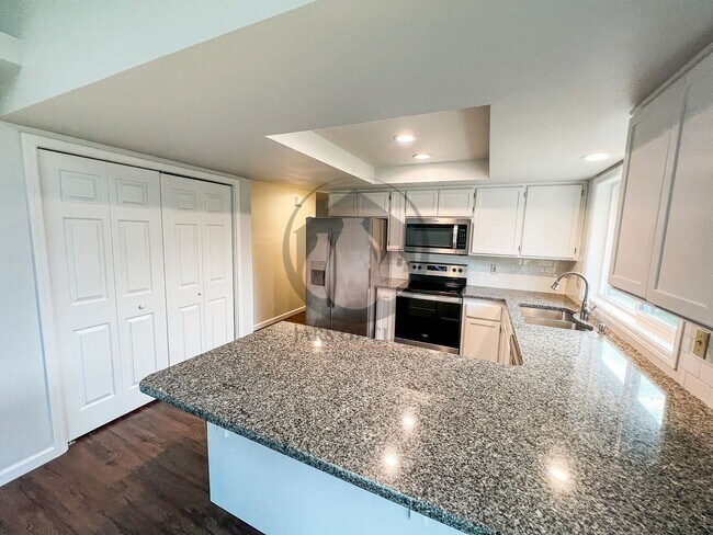 Building Photo - Single Level West Salem Home