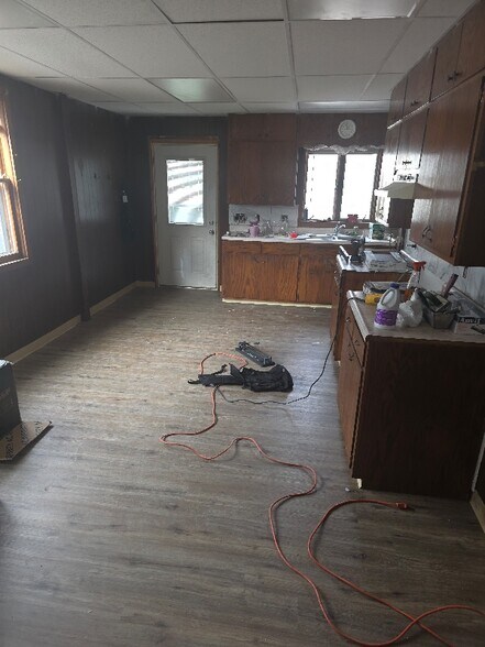 Building Photo - 625 Ruble Ave