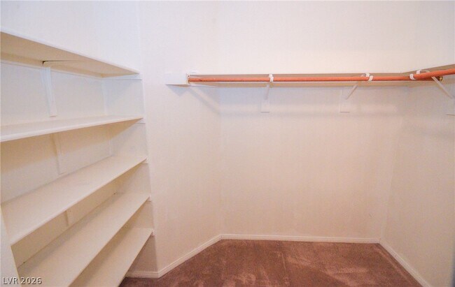 Building Photo - 10624 Allegrini Dr