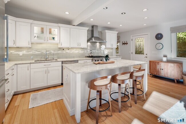 Building Photo - 12 Splitrock Rd