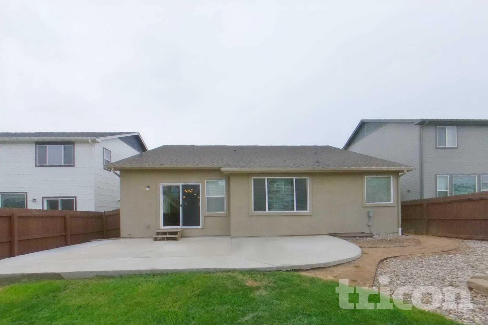 Building Photo - 10973 Echo Canyon Dr