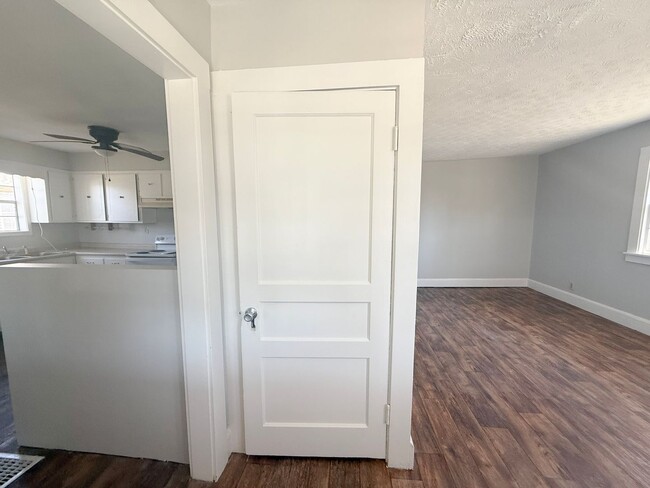 Building Photo - $200 off Move in Special | 3-Bedroom Home with Carport and Spacious Rooms Near Tennessee Tech & D...