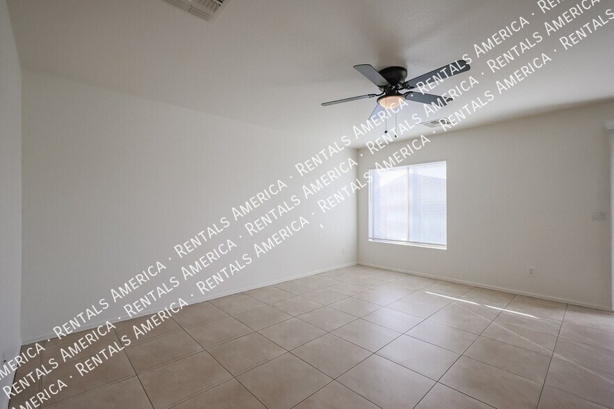 Building Photo - 17747 W Ventura St