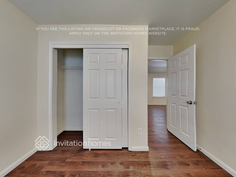 Building Photo - 6425 Mountain Pines Ln