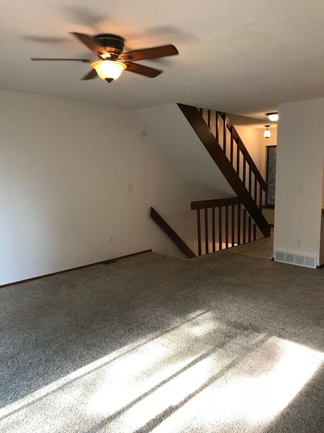 Building Photo - 2 Story Townhome Near Open Space in Lafayette