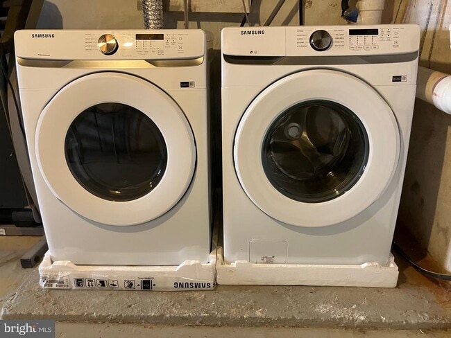 Building Photo - 1920 Fontain St