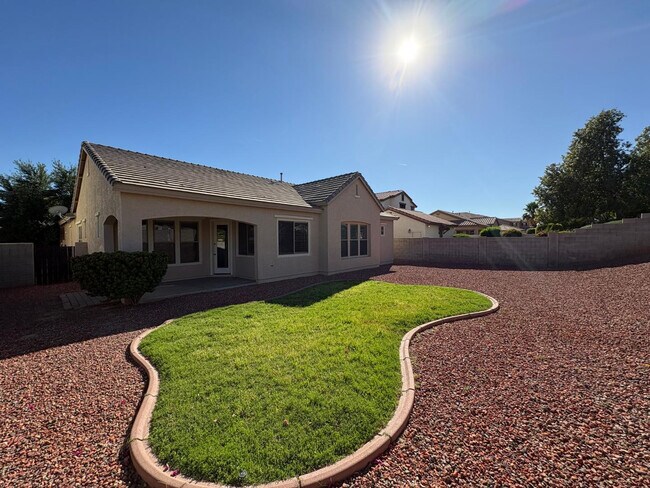 Building Photo - 15234 W Voltaire St