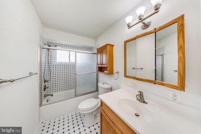 Building Photo - 7411 Tillman Dr