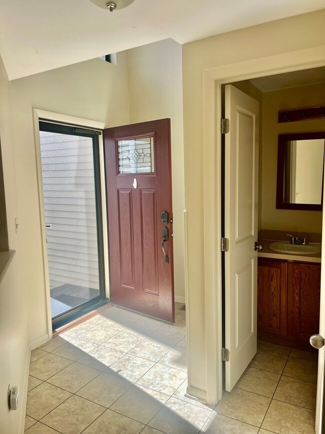 Building Photo - 8474 Bubbling Springs Dr