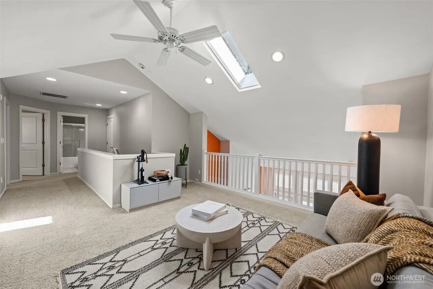 Building Photo - 12223 NE 109th Way