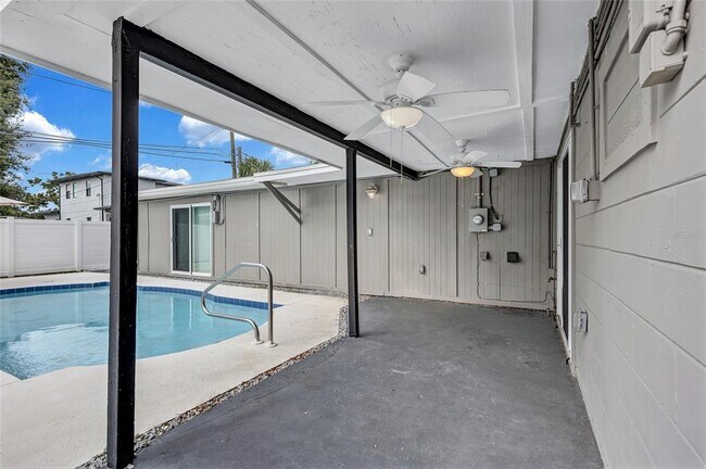 Building Photo - 3700 14th St N