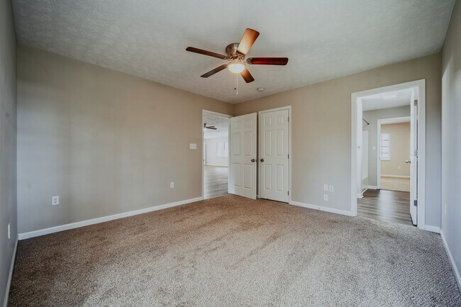 Building Photo - SHORT TERM - Spacious 3-Bedroom home with Wrap-Around Porch