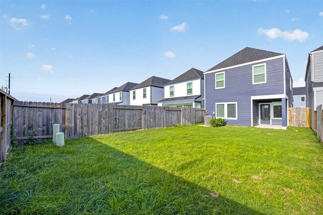 Building Photo - 10206 Penryn Frst Trl