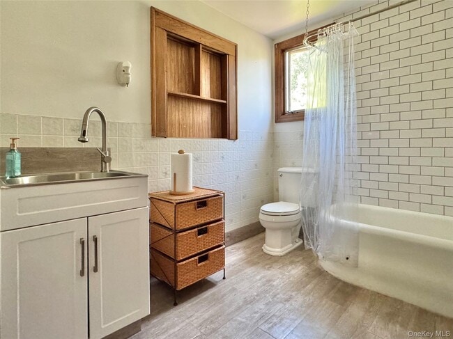 Building Photo - 49 Mountain Ave