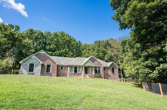 Building Photo - 1963 TN-166