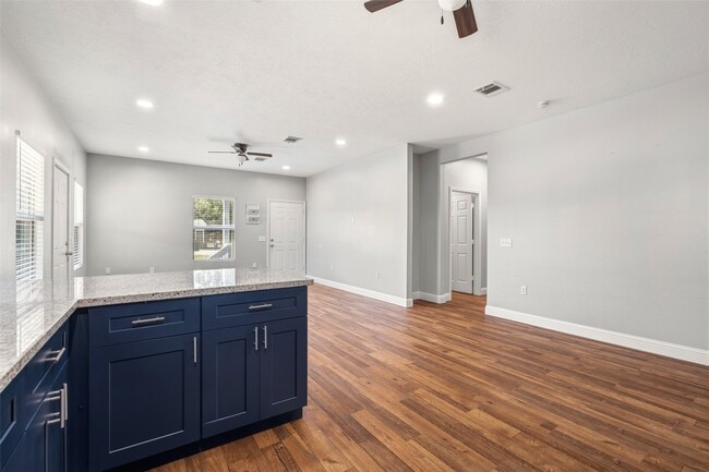 Building Photo - 18473 Novarra Dr