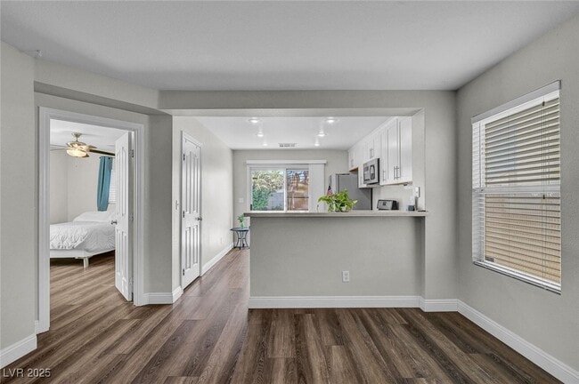 Building Photo - 2066 Dragonslayer Ave