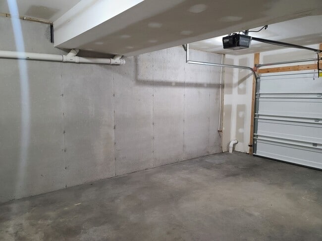 Building Photo - 3 Bedroom Townhome for Rent in Waynesboro!