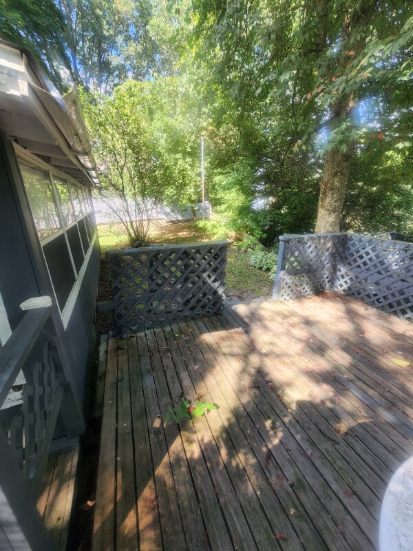 Building Photo - 504 S Martin St