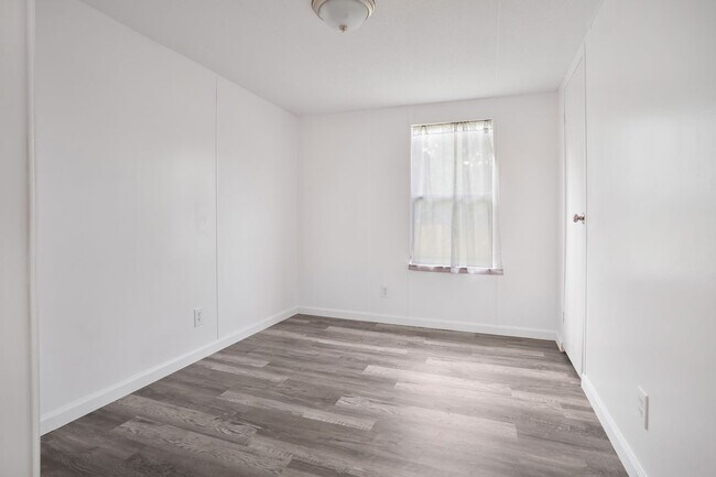 Building Photo - 21950 Caney Dr