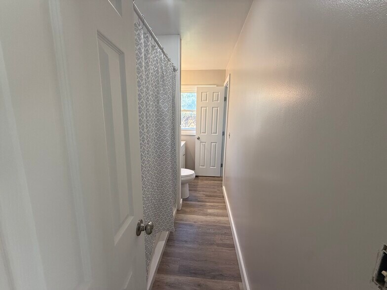 Building Photo - 317 Funston Ave