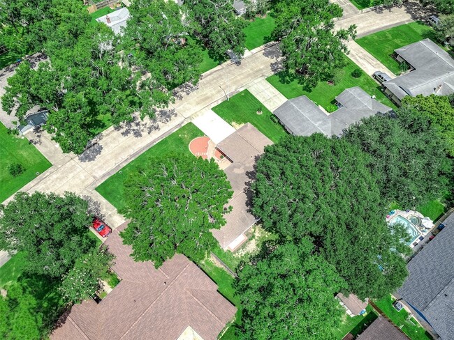 Building Photo - 1610 Richvale Ln