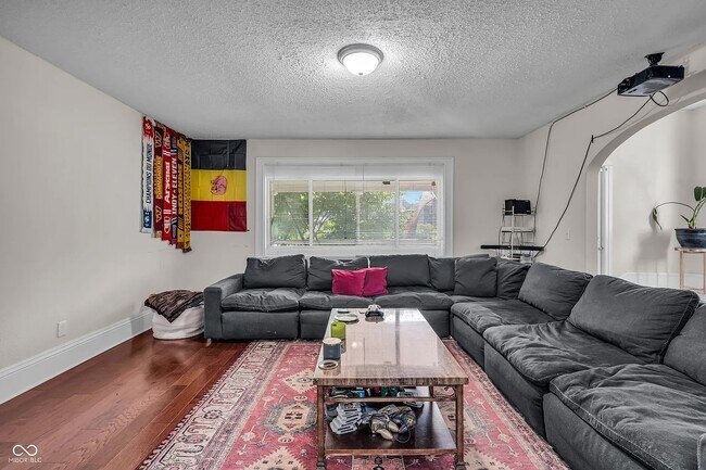 Building Photo - 2508 Carrollton Ave