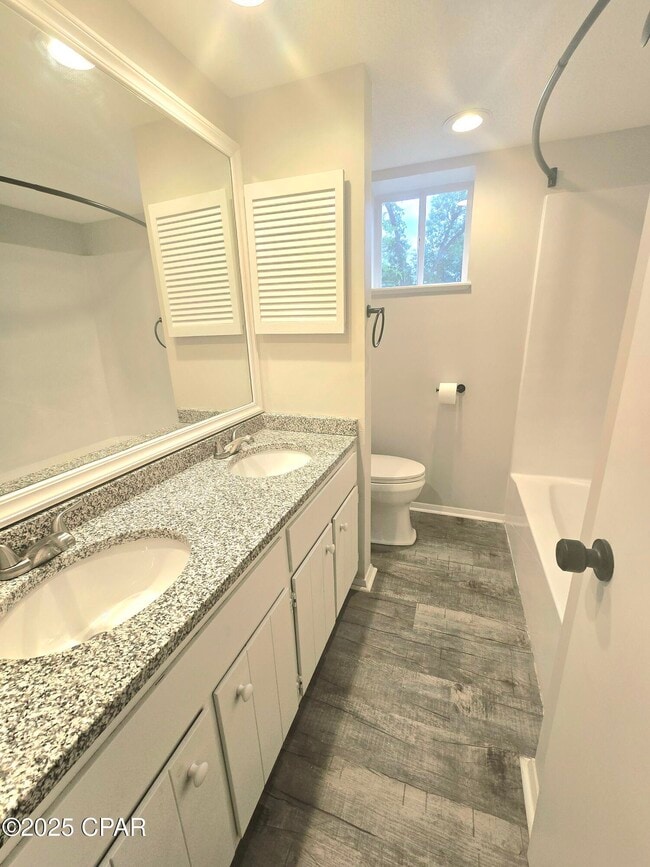Building Photo - 7248 Shady Dr