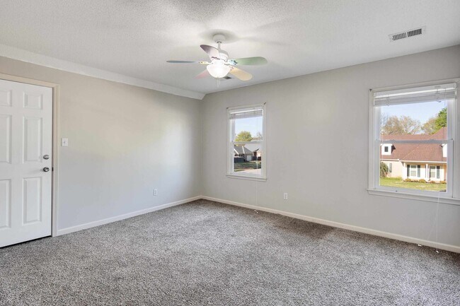 Building Photo - 979 Welbeck Cove