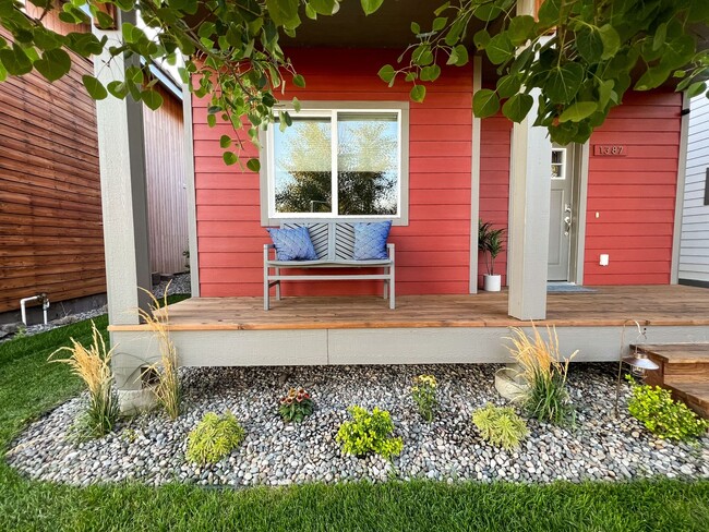 Building Photo - Charming Downtown Retreat: A Unique Blend ...