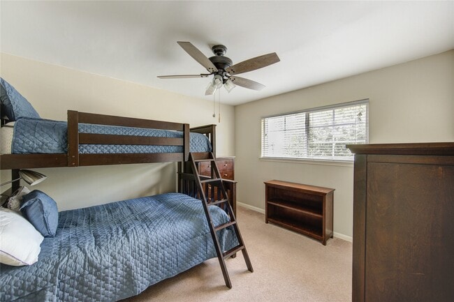 Building Photo - 1210 Shannon Valley Dr