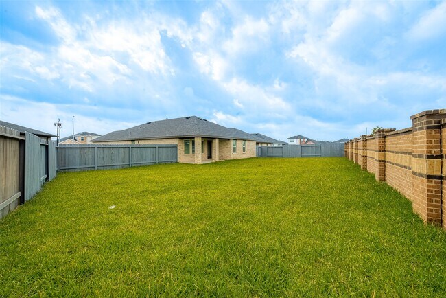 Building Photo - 4210 Harvest Creek Cr