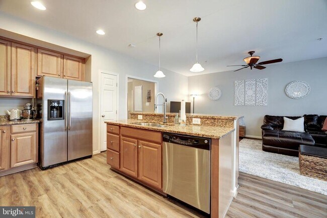 Building Photo - 25390 Patriot Terrace