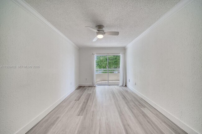 Building Photo - 10795 SW 108th Ave