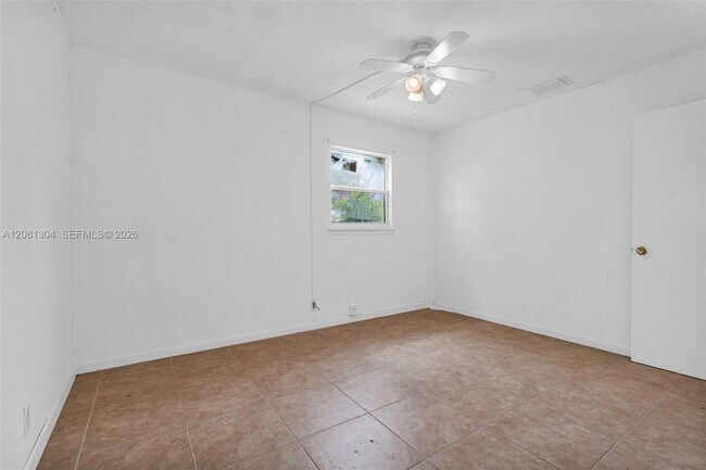 Building Photo - 3541 NW 7th Pl
