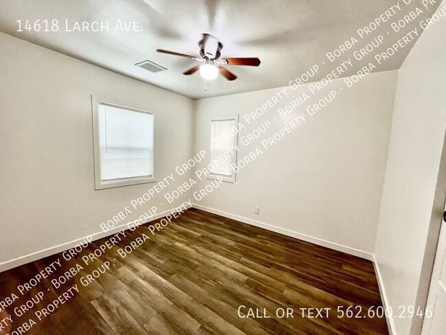 Building Photo - 14618 Larch Ave