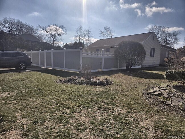 Building Photo - 21 Wyant Ave