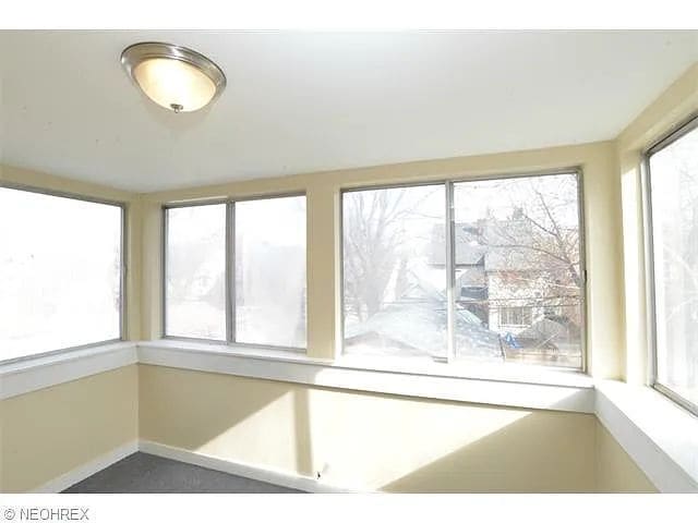 Building Photo - 3599 Grosvenor Rd