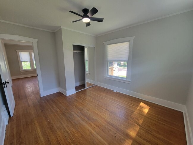 Building Photo - 2 Bedroom, 1 Bath Home - Now Available for Rent!