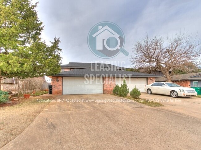 Building Photo - Spacious Updated 3 Bed 2 bath Home